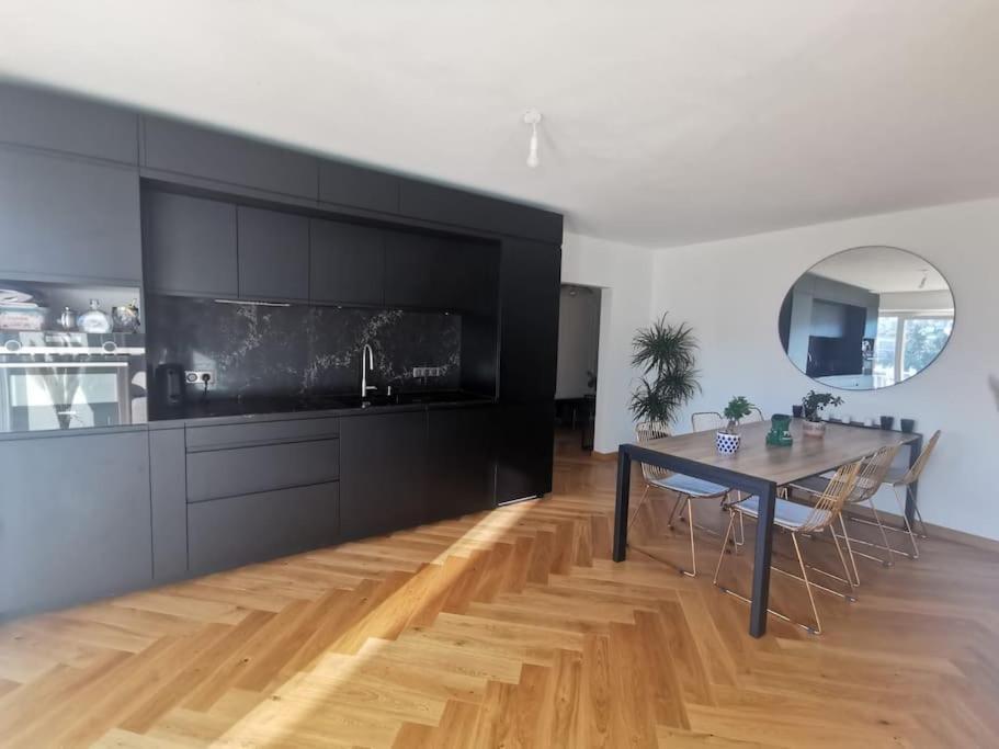 Le Parmelan - Grand Appartement Familial Avec Vue Sur La Montagne Άννεσι Εξωτερικό φωτογραφία